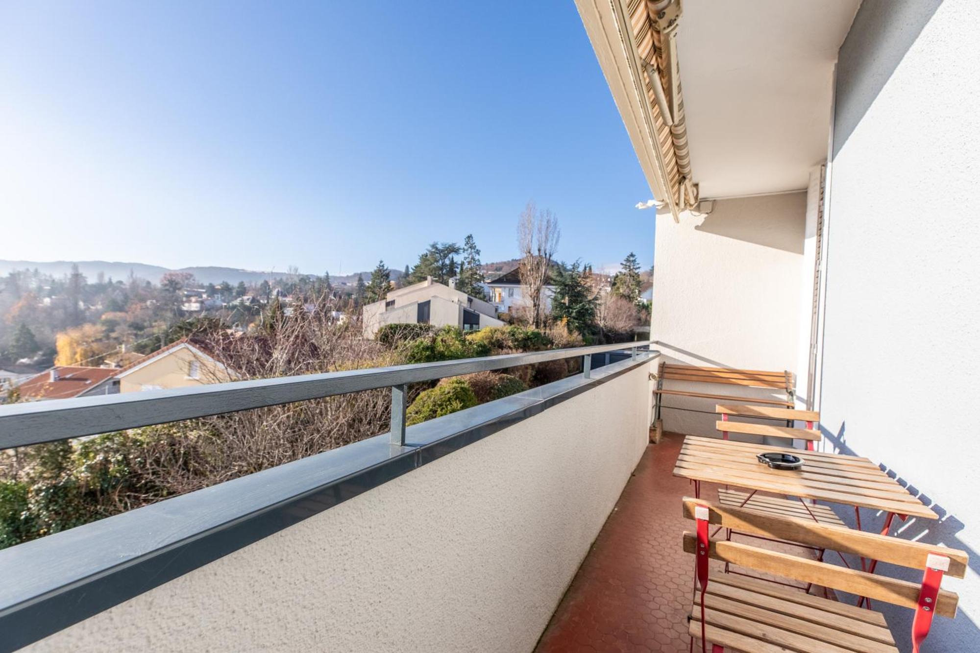 Entre Ville Et Nature - Les Hauts De Clermont Avec Garage Gratuit Kültér fotó